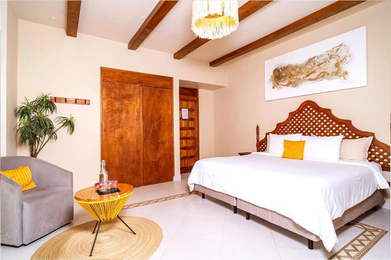 Enigmatic Hotel Experience Cancún