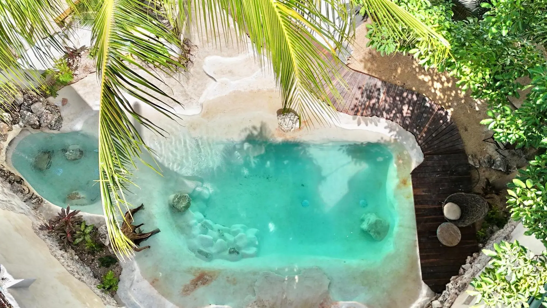 Enigmatic Hotel Experience Cancún