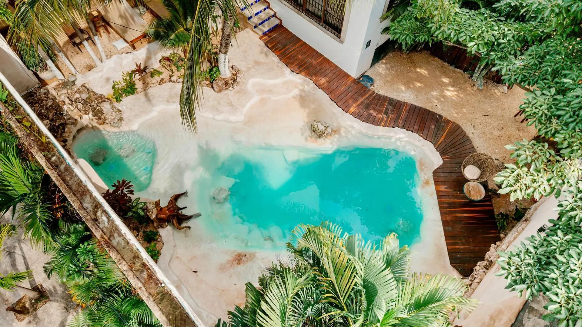 Enigmatic Hotel Experience Cancún