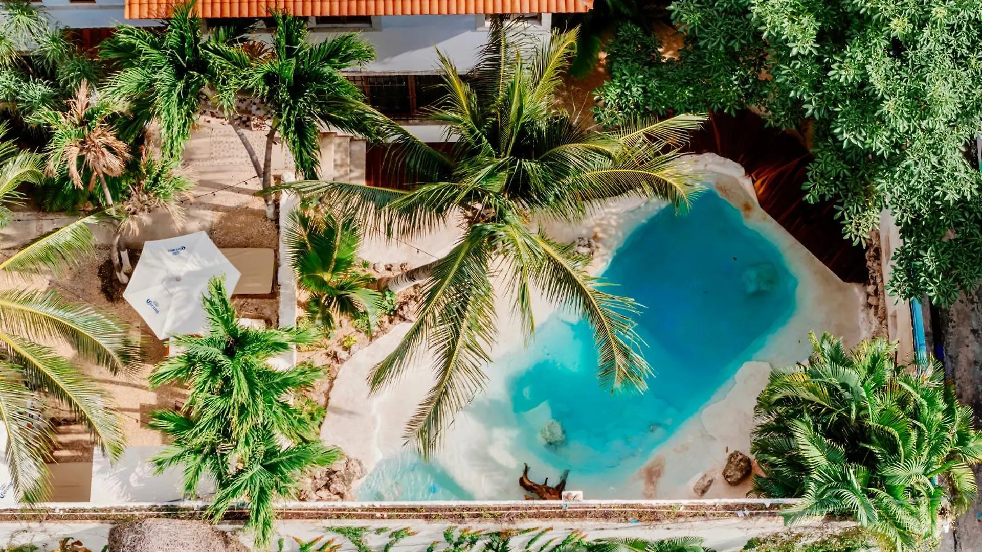 Enigmatic Hotel Experience Cancún