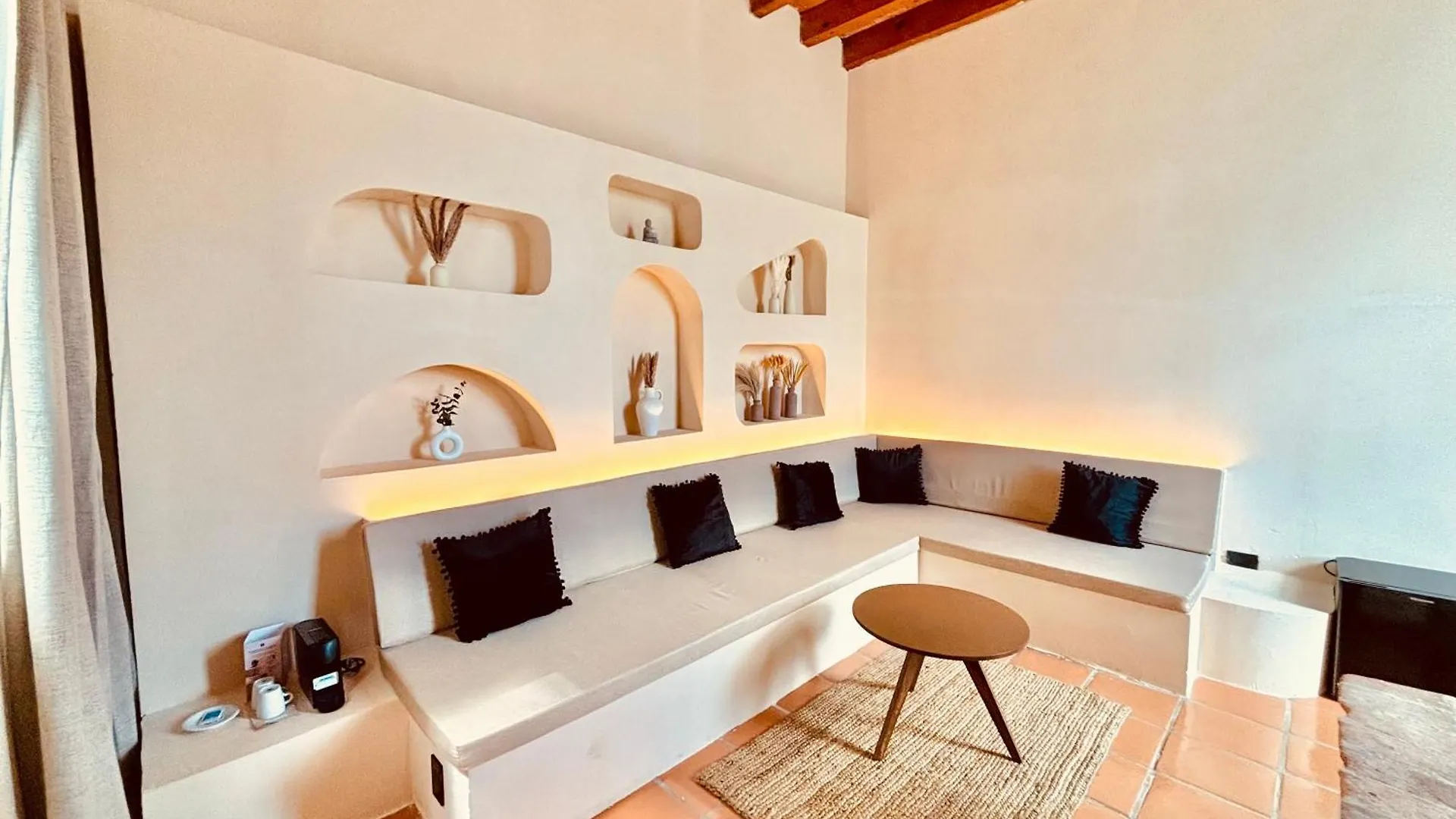 Enigmatic Hotel Experience Cancún