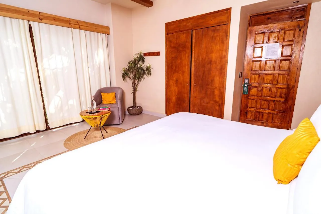 ****  Enigmatic Hotel Experience Cancun Mexico