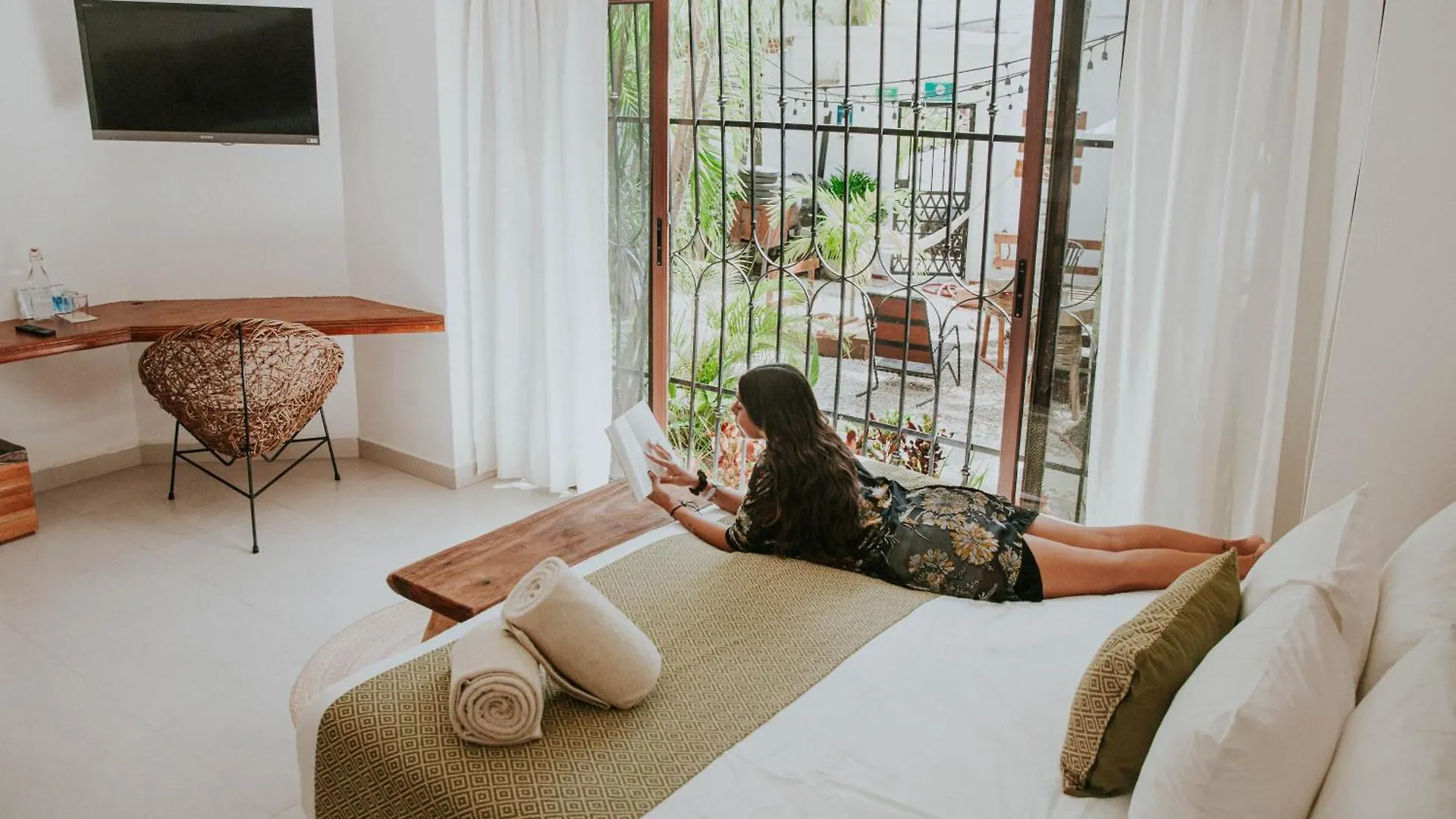 Enigmatic Hotel Experience Cancun